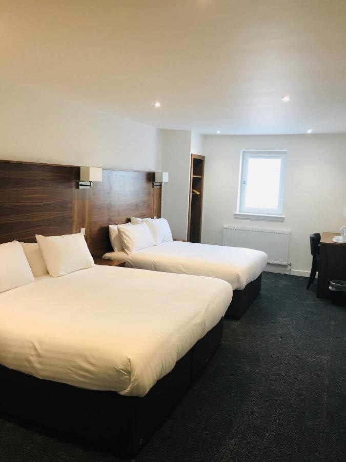 Cairn Hotel Bathgate Bagian luar foto