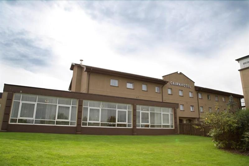 Cairn Hotel Bathgate Bagian luar foto
